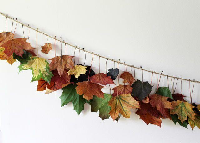 Girlanda z listů jako výzdoba na podzim